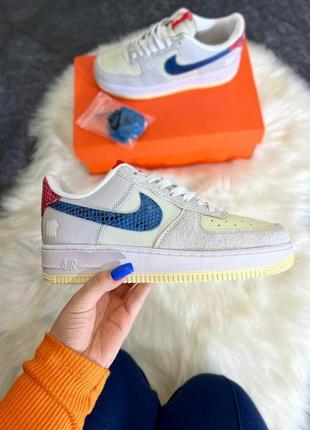 Жіночі кросівки nike sb dunk white blue yellow

/ женские кроссовки найк дунк