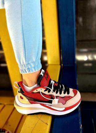 Жіночі кросівки nike vaporwaffle sport fuschia x sacai red6 фото