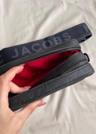 Marc jacobs snapshot total black logo чорна жіноча міні сумочка з червоною підкладкою всередині марк джейкобс черная сумка с красной подкладкой внутри2 фото