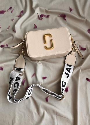 Marc jacobs snapshot beige cream logo розкішна жіноча міні сумочка марк джейкобс бежева кремова женская бежевая кремовая сумка