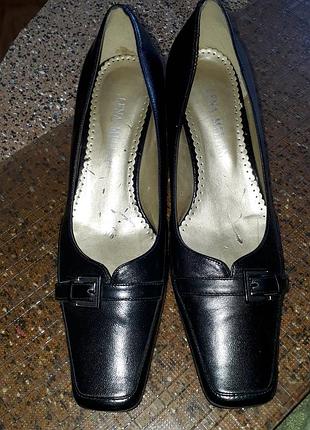 Туфли элегантные на маленьком каблучке