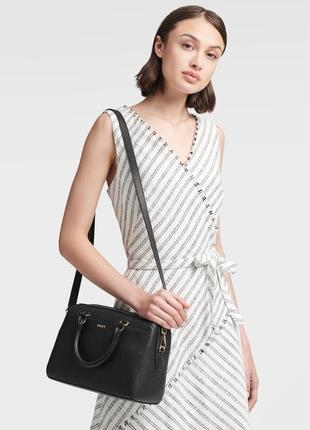 Сумка шкіряна dkny pebbled leather satchel r92dhd40 оригінал