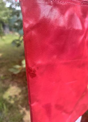 Симпатичная кожаная сумка с рыбкой, красная8 фото