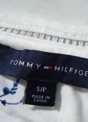 Tommy hilfiger, футболка з квітковим принтом, р.s5 фото