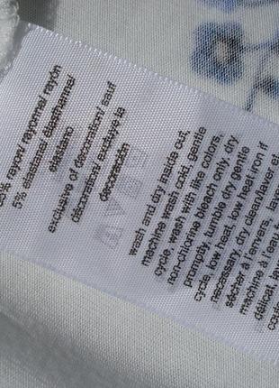 Tommy hilfiger, футболка з квітковим принтом, р. s8 фото
