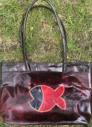 Симпатична шкіряна сумка з рибкою, коричнево-бордовий