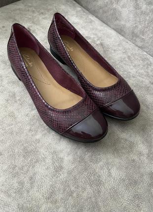 Фірмові туфлі балетки clark’s