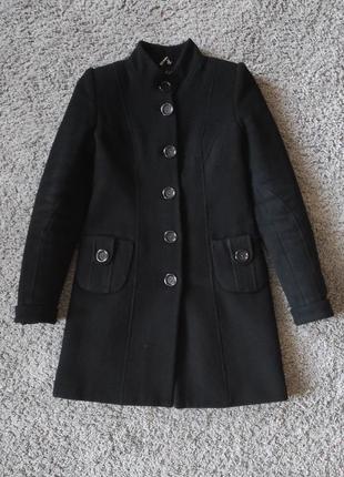 Шерстяное теплое пальто зимнее на утеплителе