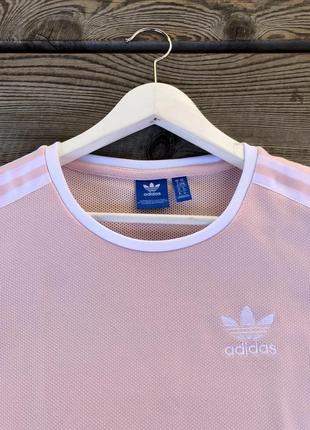 Футболка жіноча adidas оригінал4 фото