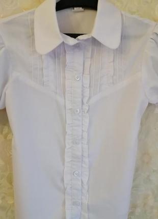 Белая школьная блузочка р140.5 фото