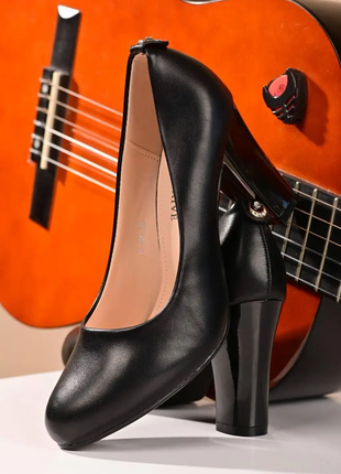 Туфли женские черные на каблуке т1550 уценка8 фото