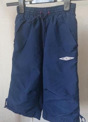Спортивные шорты бриджи umbro