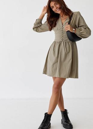 Сукня на ґудзиках