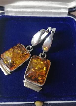 Сережки срібло 925 проби , бурштин.