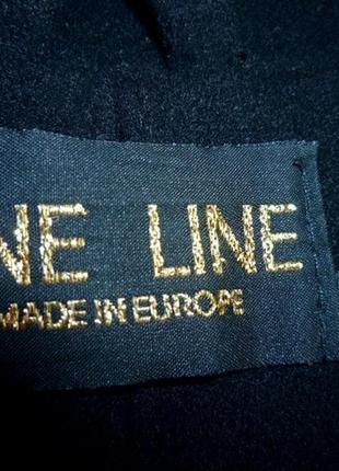 Теплое зимнее пальто миди fine line made in europe шерстяное черное с вышивкой8 фото