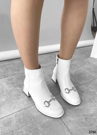 Ботильйони 10