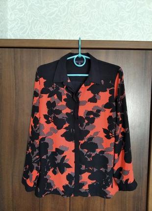 Дуже гарна шифонова червона блуза в чорні квіти, блузка, сорочка 50-52 р.