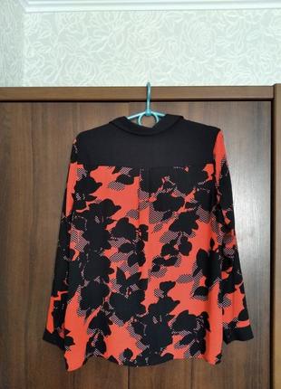 Дуже гарна шифонова червона блуза в чорні квіти, блузка, рубашка 50-52 р.3 фото