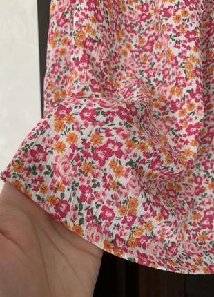 Легка віскозна блуза у квітковий принт4 фото