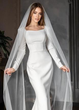 Фата ніжна на гребені