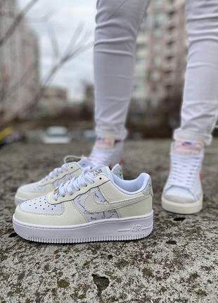 Жіночі кросівки nike air force 1 low white sail grey