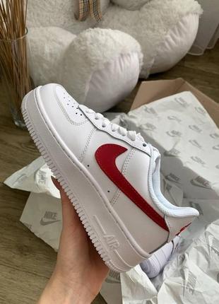 Жіночі кросівки nike air force 1 white red 65 фото