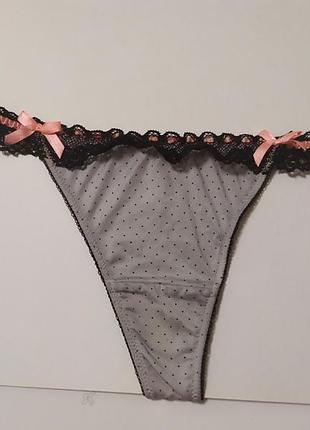 Милі ніжні трусики з мереживом