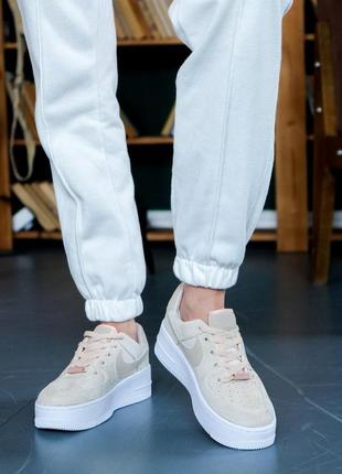 Жіночі кросівки nike air force 1 sage beige white

женские кроссовки найк аир форс5 фото