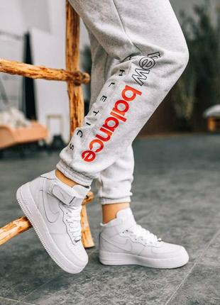 Жіночі кросівки nike air force 1 classic high white