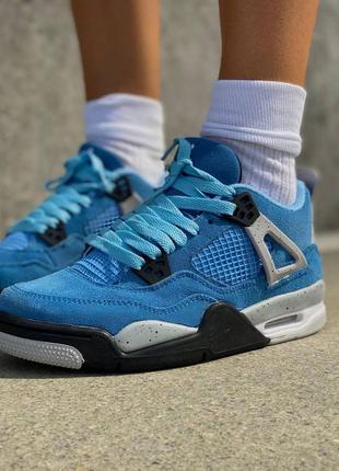 Жіночі кросівки голубі  nike air jordan 4 retro university blue

/ женские кроссовки найк аир джордан6 фото