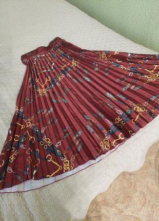 Сатиновая юбка плисе в принт версаче8 фото