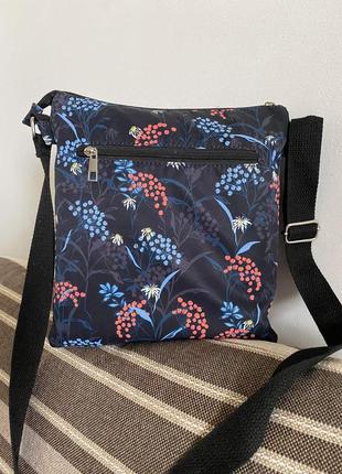 Зручна сумка з квітковим принтом