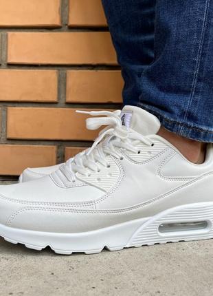 Кросівки на осінь