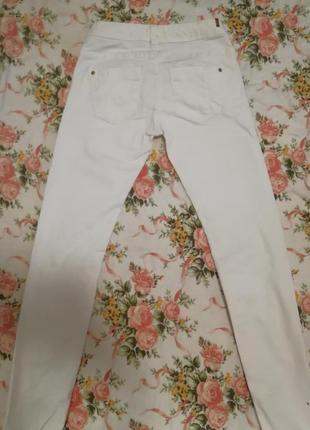 Классные белые джинсы скини брюки на худышку3 фото