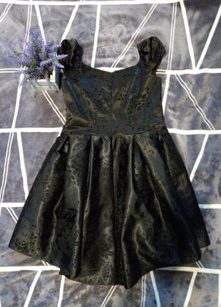 Вечірня коктейльна сукня чорного кольору з квітковим принтом від української дизайнерки наталії кравченко.7 фото
