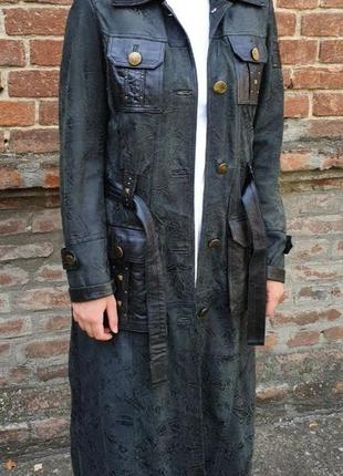 Шкіряний плащ