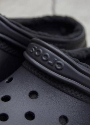 Крокс классик черные с мехом crocs lined clog black2 фото