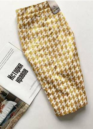 Красива спідниця по фігурі 16 ххл