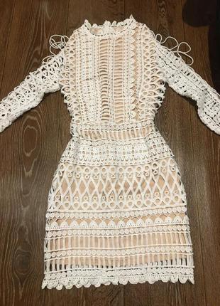 Ошатна оригінальна мереживна сукня missguided 34 розмір3 фото