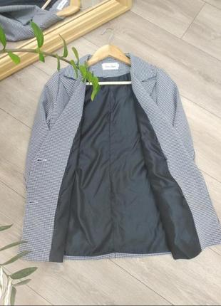 Трендовий базовий брючний оверсайз костюм у дрібну клітинку з двухбортним жакетом з прямими штанами колір білий чорний розмір s m4 фото