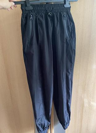 Спортивні штани pull&bear