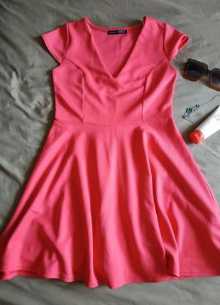 Розовое платье, рельефная ткань, размер 36-38, atmosphere