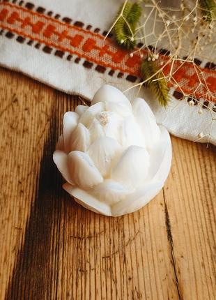 Натуральна свічка лотос, у формі лотоса