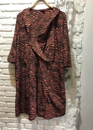 Платье большого размера