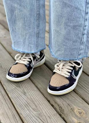 Жіночі кросівки nike sb dunk low x travis scott cactus jack grey

женские кроссовки найк