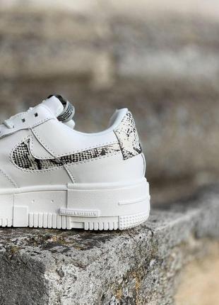 Жіночі кросівки nike air force 1 pixel se snakeskin 17 фото