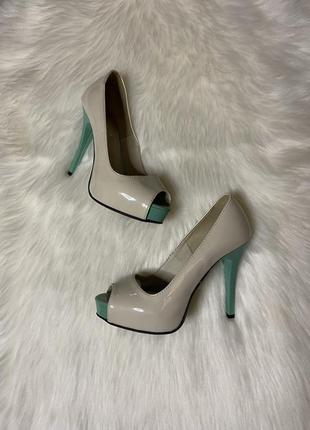 Туфлі босоніжки з відкритим носиком