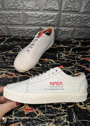 Шикарні кеди vans nasa