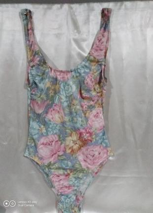Купальник для девочки , новый