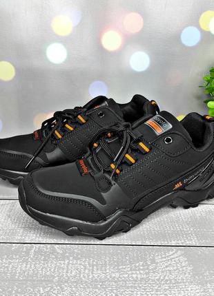 Кросівки на підлітка р-р 36-23 см ,фірма bayota